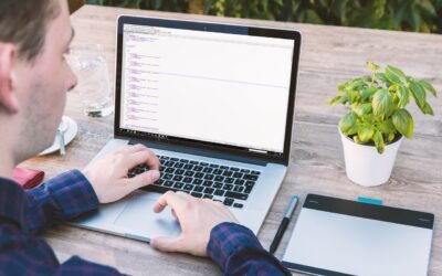 Benefits of hiring a professional for your website design